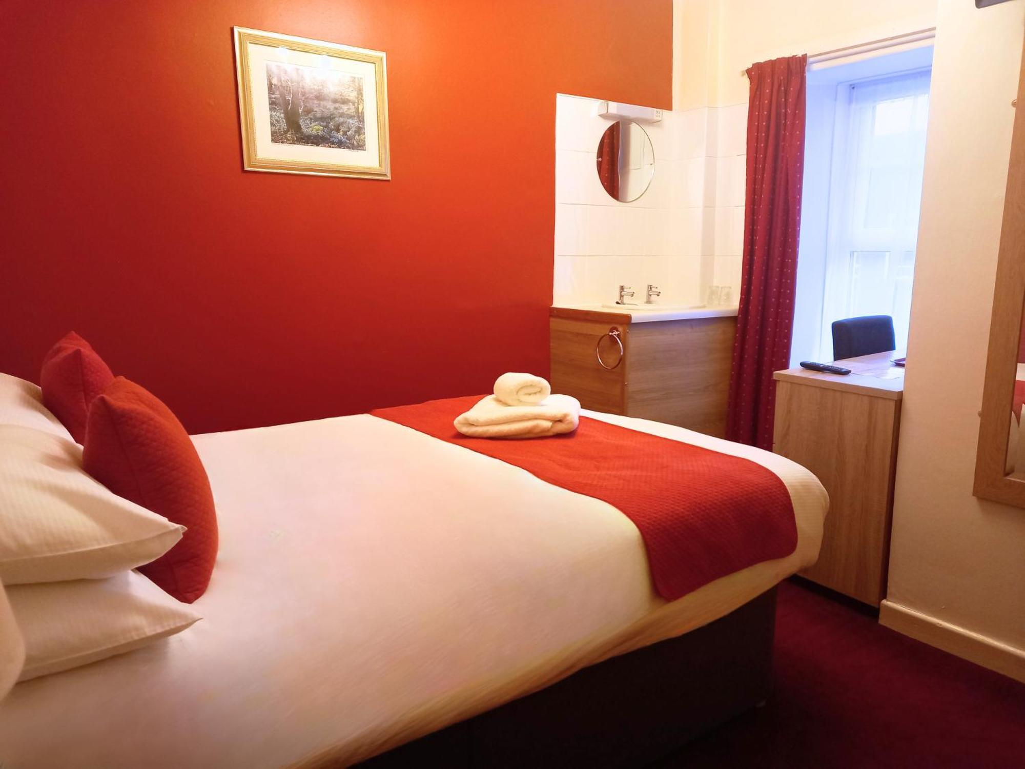 Royal Sportsman Hotel Porthmadog Bagian luar foto